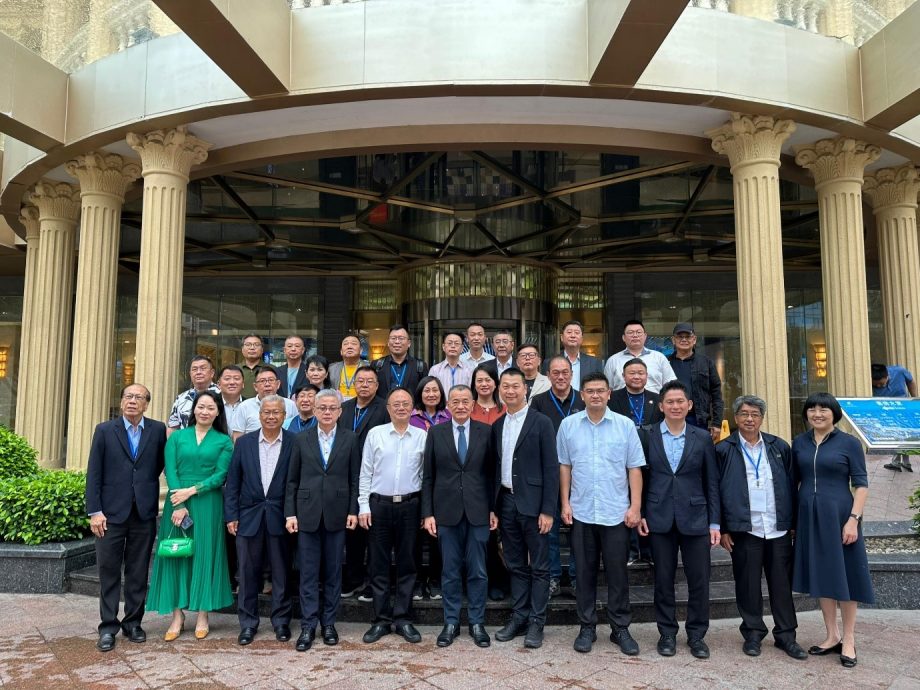 马华考察团抵福建泉州,探讨电商领域设海外仓