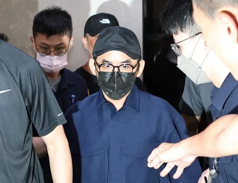 黄子佼涉性骚脱身 认买少女不雅片遭缓起诉