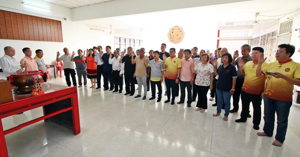 (全国版)吴氏总会改选 吴亚烈连任总会长