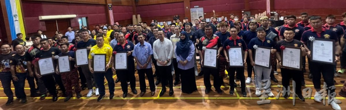 沈志强:截至目前,估计巳有约15万人在自雇人士社险计划下投保。