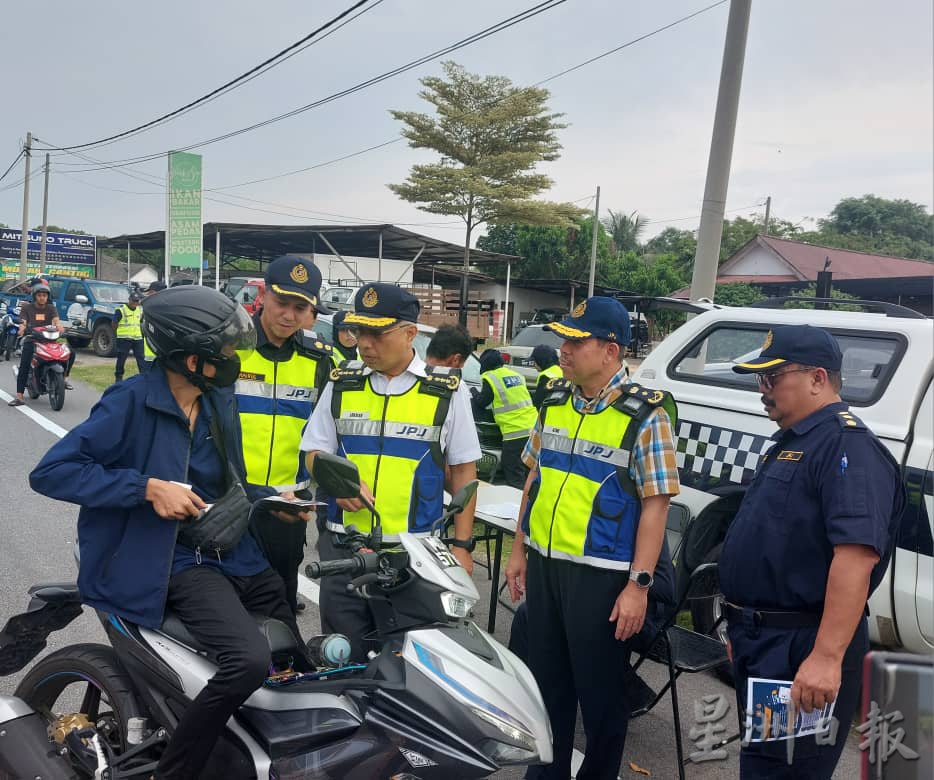 （全国版）洛曼提醒公众勿随意标签精明通道使用者为违例