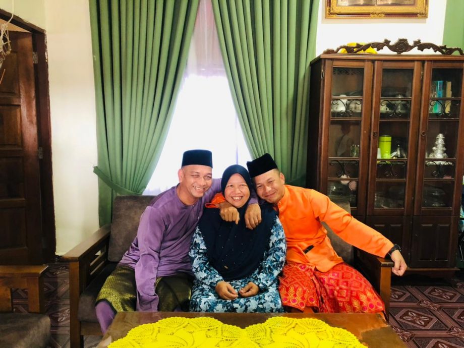 (全国版)莫哈末法依苏的胞姐诺亚妮感叹胞弟预知他先离开