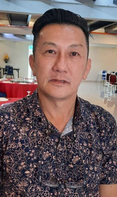 (全国版)马六甲12学校签署反对开设国文数理班备忘录