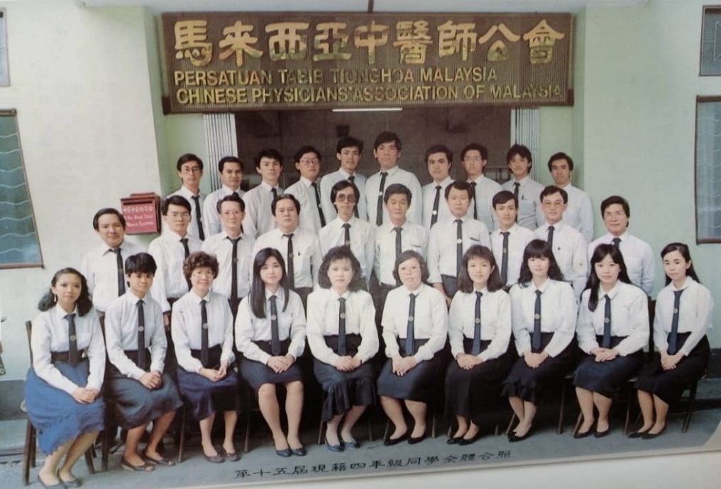 （刊期4月6日）有故事的人：当义务医师34载