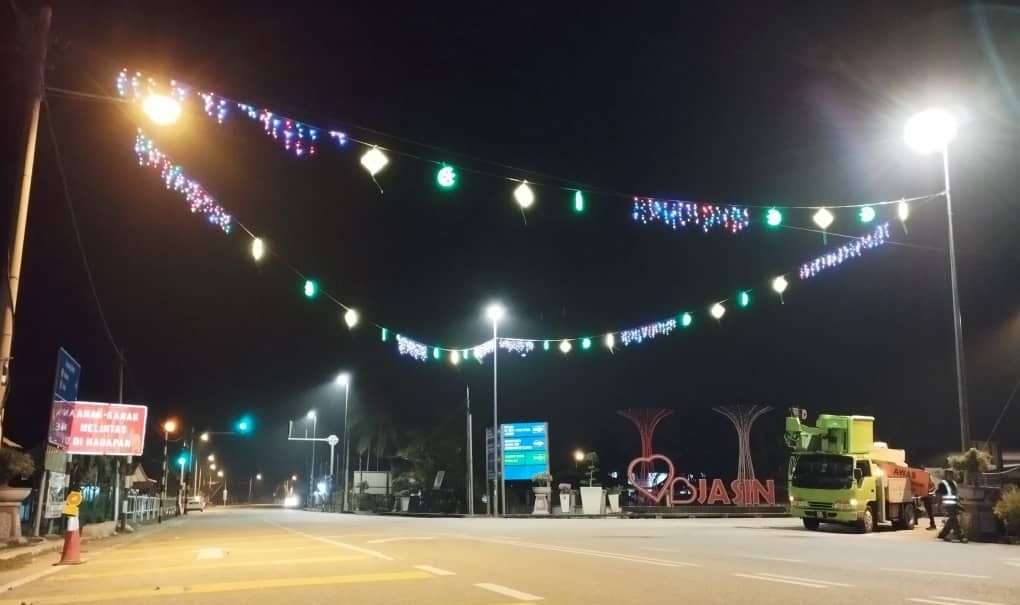 (古城封面主文)岭叻峇汝亚沙汉完成美化工程 唐楠峰:举报不良行为