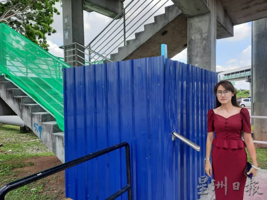 （古城封面副文）仙特拉天桥提升工程进行中