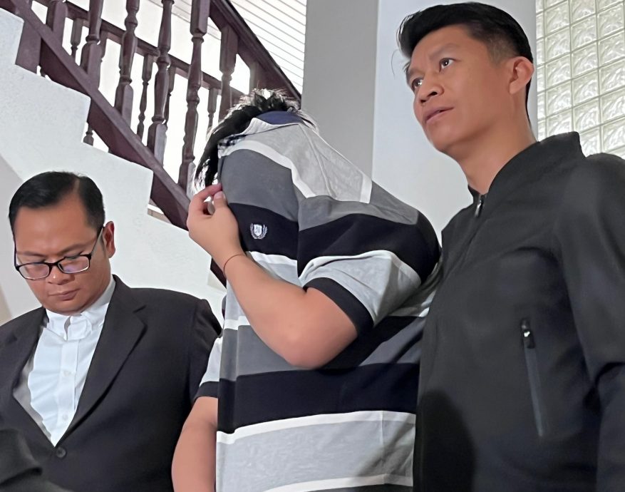 (古城版)2男子企图贿赂警官被控不认罪