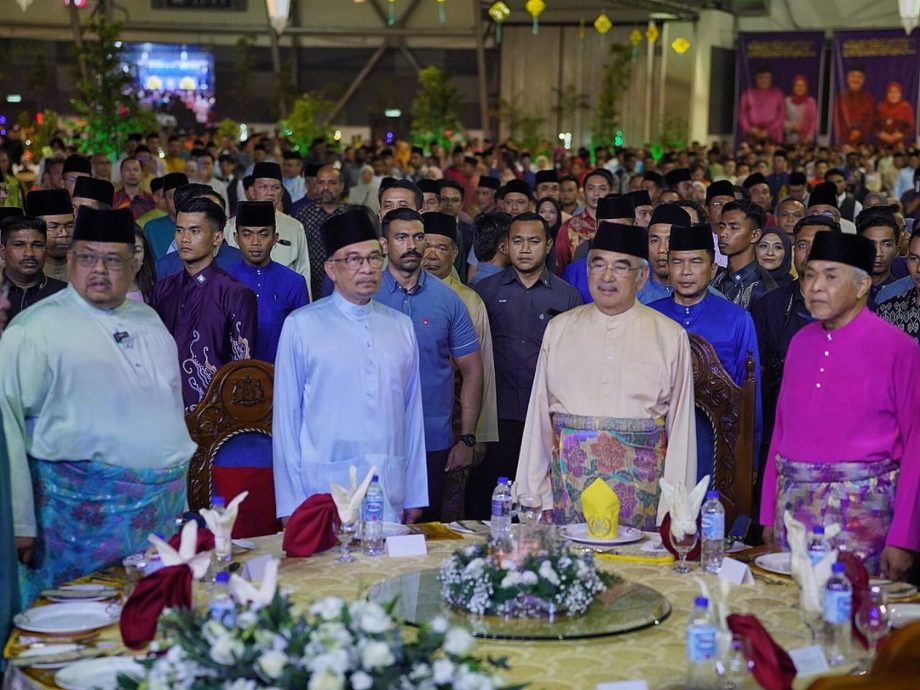 （古城版）甲州政府开放门户吸引2万人出席