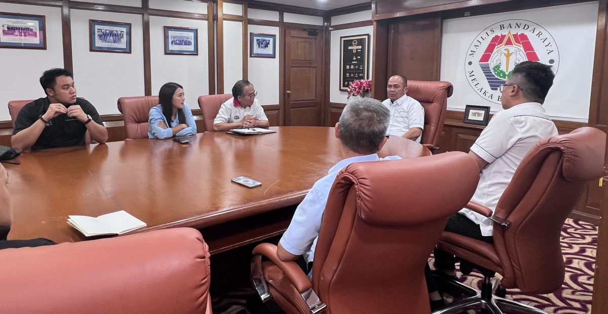 (古城第三版主文)最新无车改道措施是否取消,带到行政议会商讨