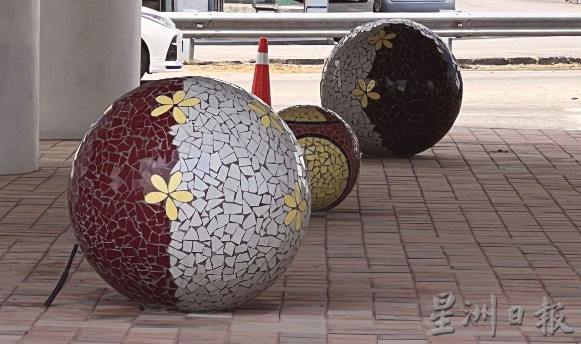 (古城第三版主文)美化高架天桥底,为甲市区美感加分