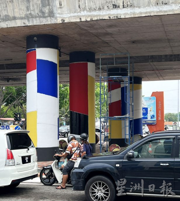 (古城第三版主文)美化高架天桥底,为甲市区美感加分