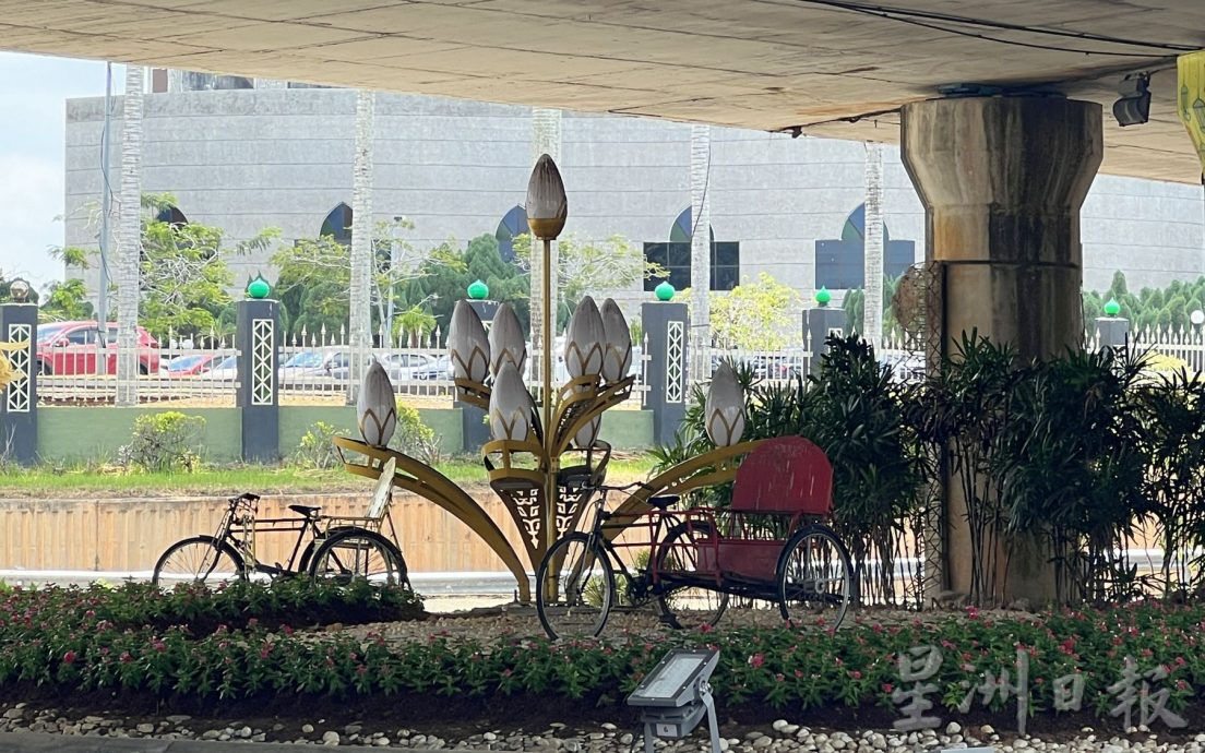 (古城第三版主文)美化高架天桥底,为甲市区美感加分