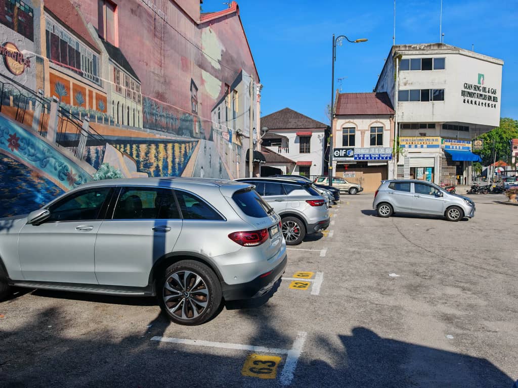 (古城第二版主文)甘榜乌鲁停车场又出现非法收取停车费,刘志俍要求市政厅及警方严正看待