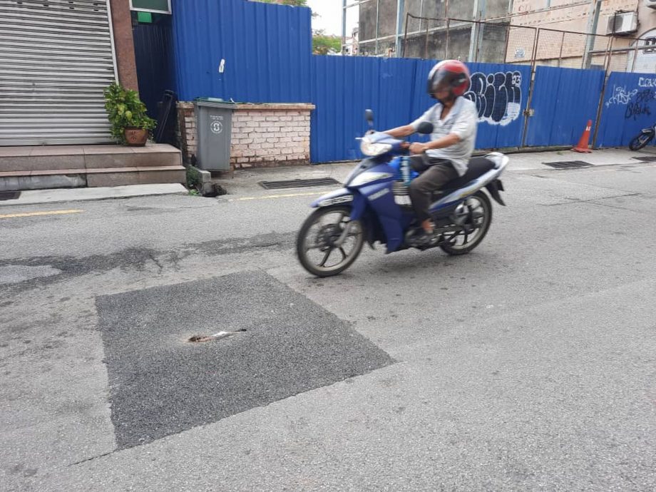 (古城第二版主文)祈安律及新街多处水管爆裂