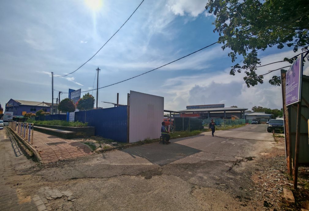 (大北马)吉打港口客船码头重建工程已开始动工,预计3年后采用绿色先进科技建筑的新码头,迎接国内外游客。