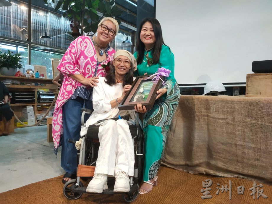 沈秋香与张柔恩“岁月情事与看见”双人慈善画展