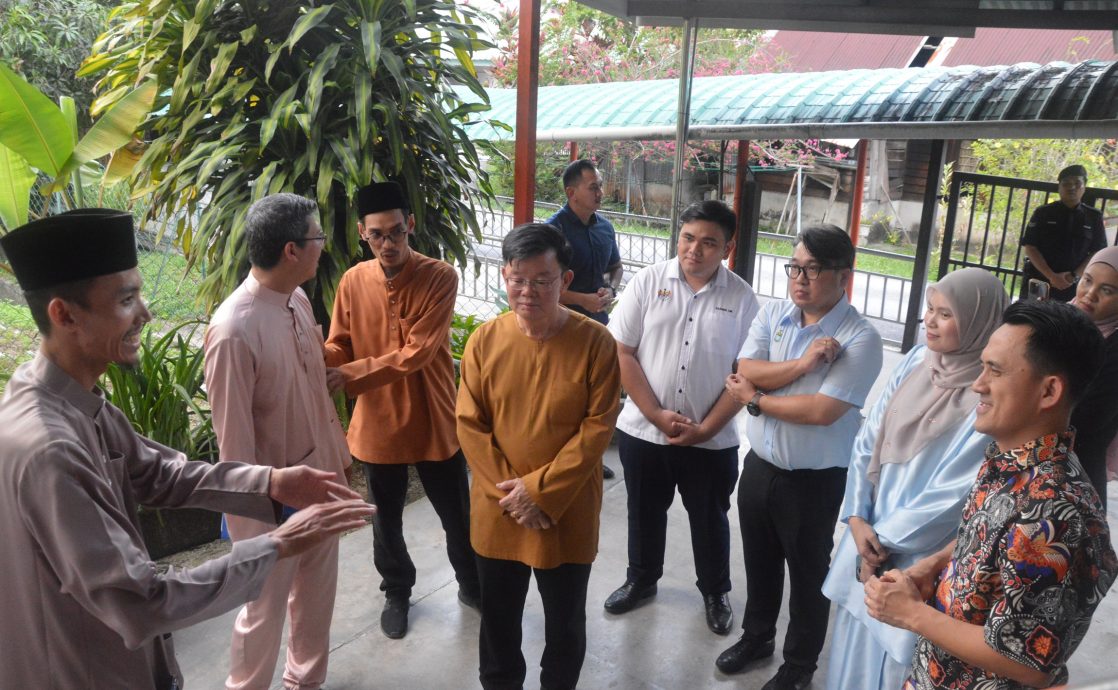 （大北马）首长出席双溪峇甲开斋仪式