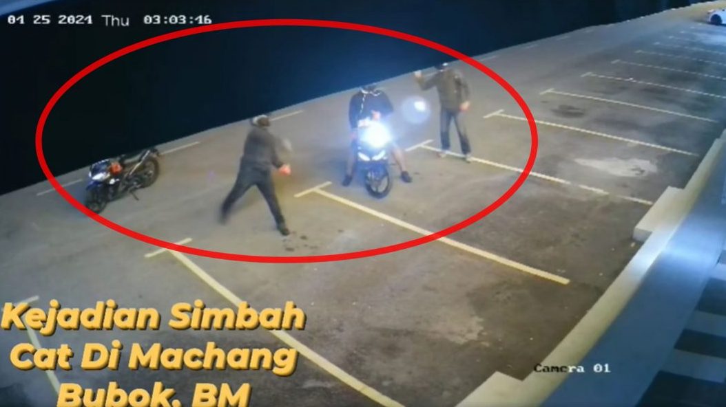 (大北马)马章武莫1准备营业扁担饭店遭抛红漆弹,警方证实3男干案