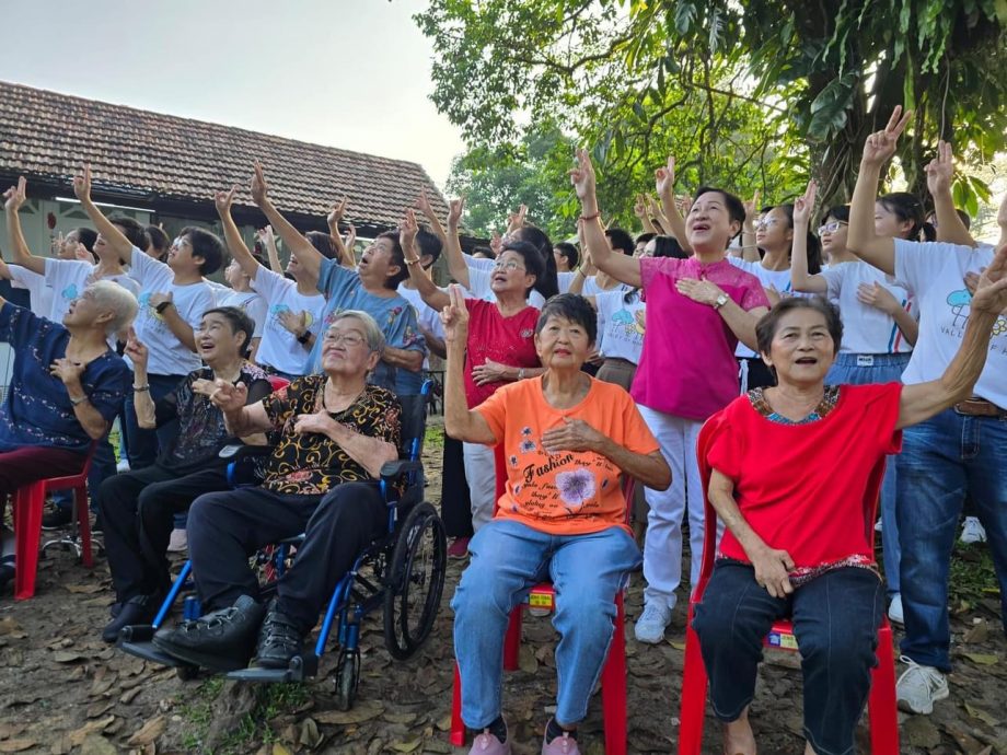 (大都会)《希望之谷》音乐视频激发社会关爱和正能量