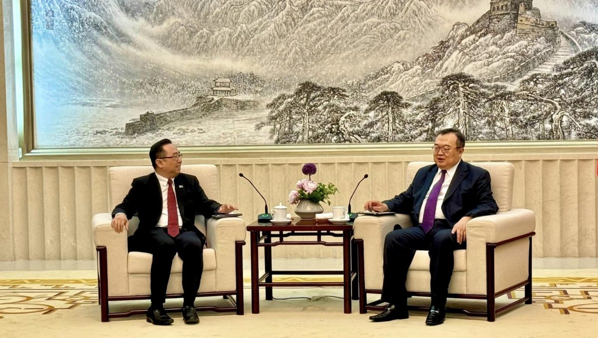 (已签发即时)科艺部长官访北京 郑立慷与刘建超会面