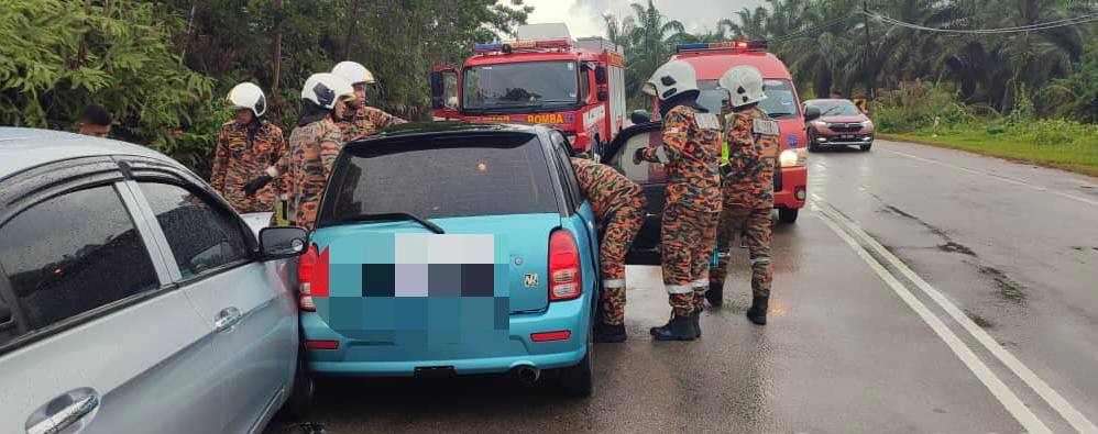 (已签发)柔:丰盛港三板头车祸,6人受伤