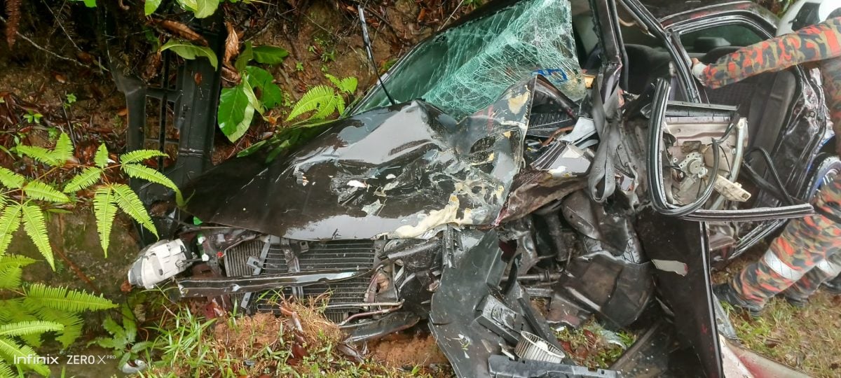 (已签发)柔:哥打丁宜迪沙鲁路一带车祸,涉2车7人伤