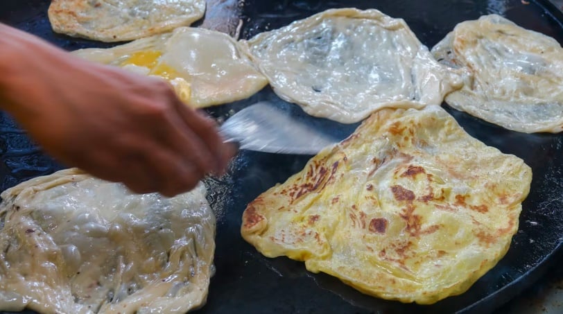 (已签发)柔:狮城二三事:5000令吉请印度煎饼师傅引热议 资深师傅:月收入有逾3000新元