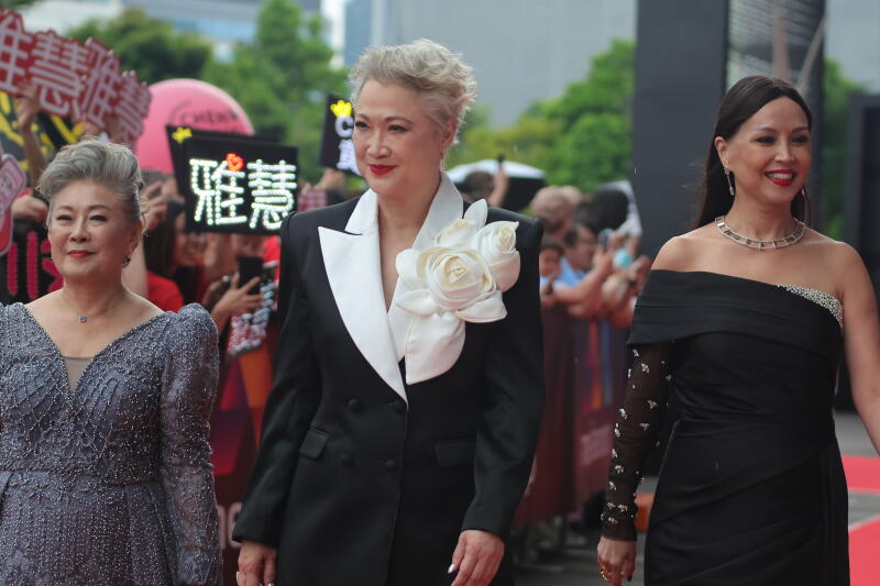 (已签发)柔:狮城二三事:演技海外获肯定 洪慧芳:落榜红星是常态
