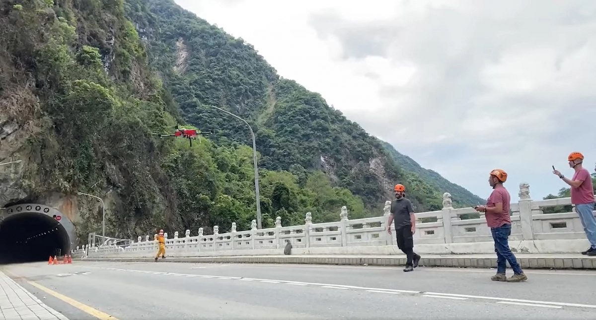 （已签发）柔：狮城二三事：狮城夫妻地震后失联 有生还者在五间屋见过他们