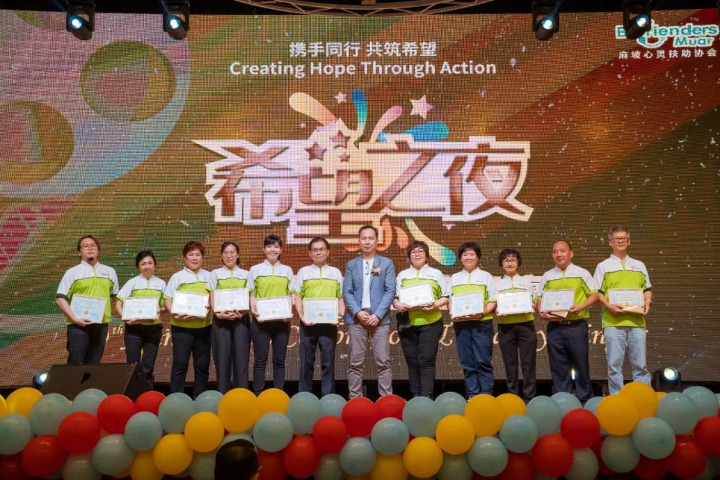 【暖势力】： 90后视障心理师 生命线上与死神交手