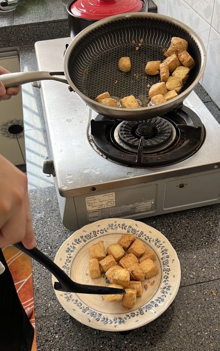 【私房好菜】：儿子掌勺温暖家人的心