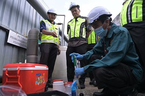 (版3头)大都会/佳节捣毁行动展开迄今,开39罚单并控3违规工厂!