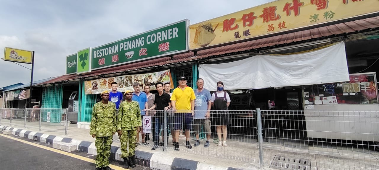 (版3头)大都会/甲洞卫星市为食街小贩非议铁围栏课题沦为政治玩弄议题