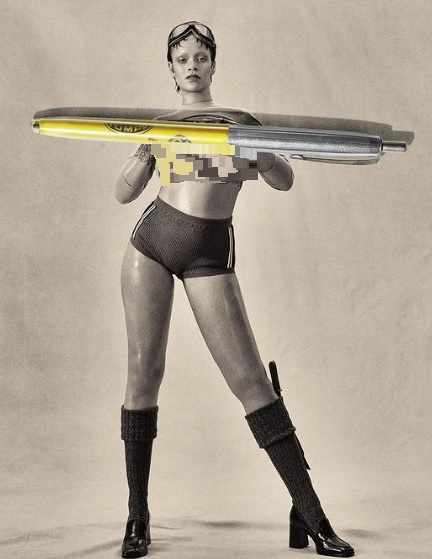 en0411p22 Rihanna（IG）