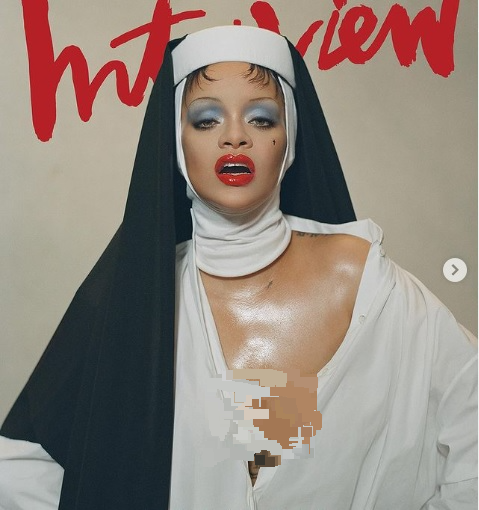 en0411p22 Rihanna（IG）