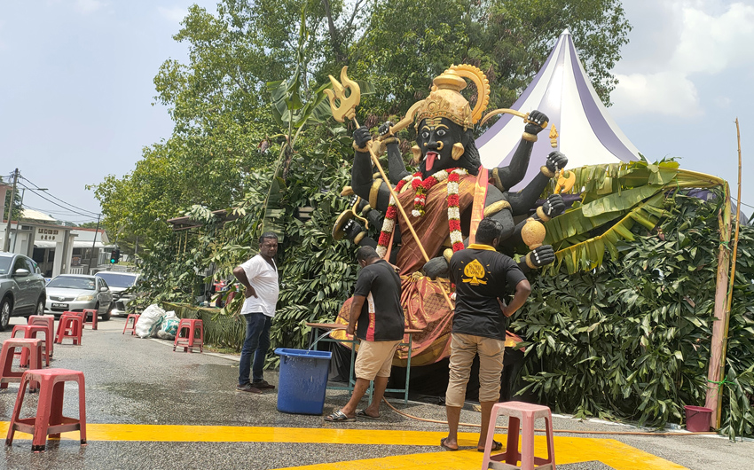 Kim Teoh／车龙中发现美