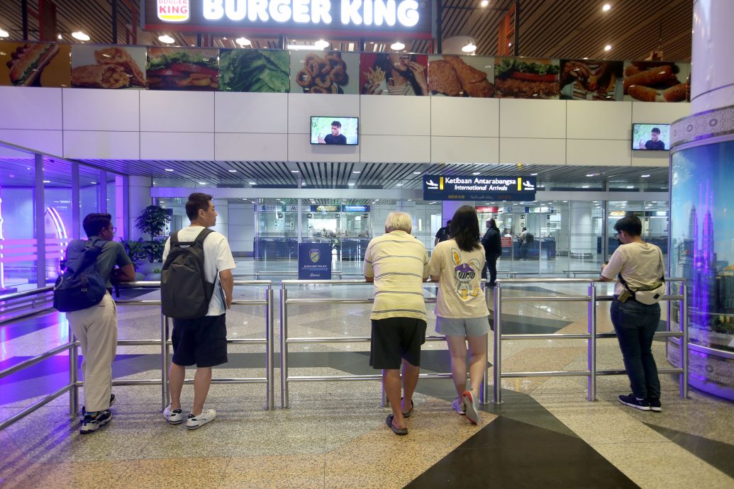 KLIA枪击案 | 枪手一子弹射到手推车！婴儿逃过一劫