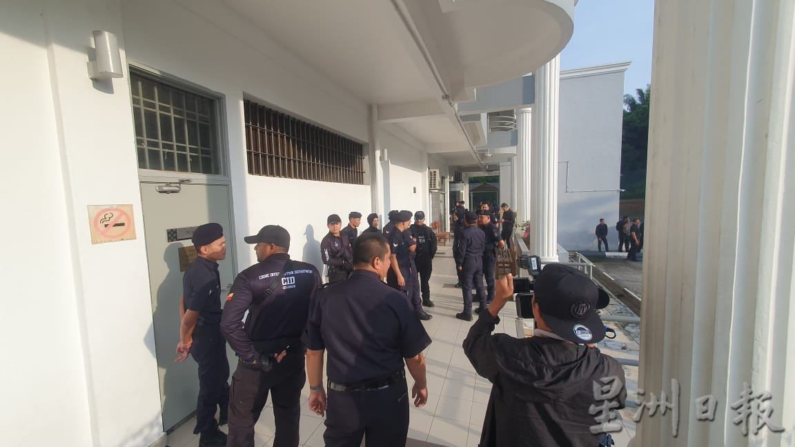 KLIA枪击犯再面控2罪 同样不认罪