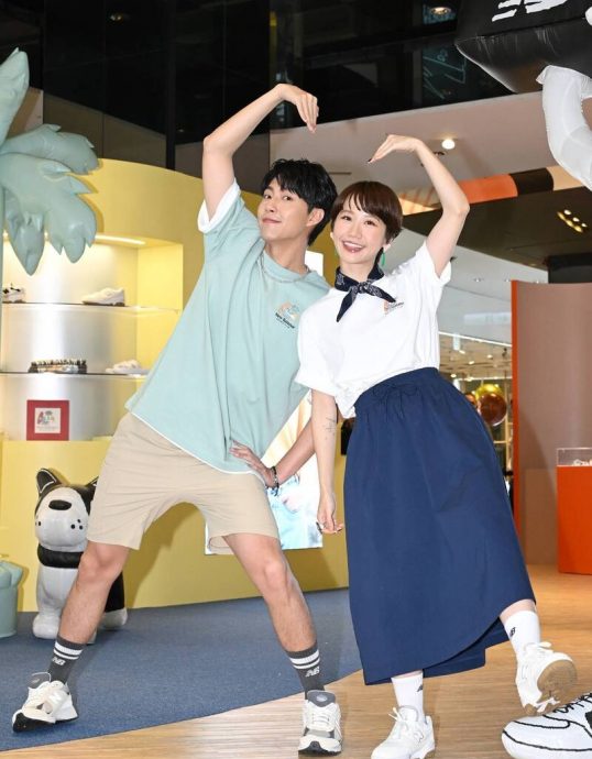 Lulu封口不谈黄子佼 快闪出席活动场面失控