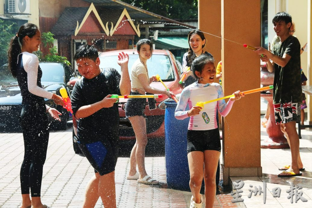 me02主文-大都会/灵市暹樾泼水节/7图