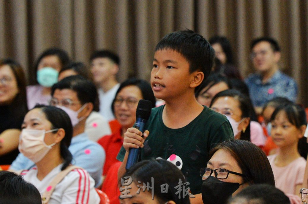 NS2主文/周世扬:从过去吸取经验 政府应探讨处理敏感课题手法