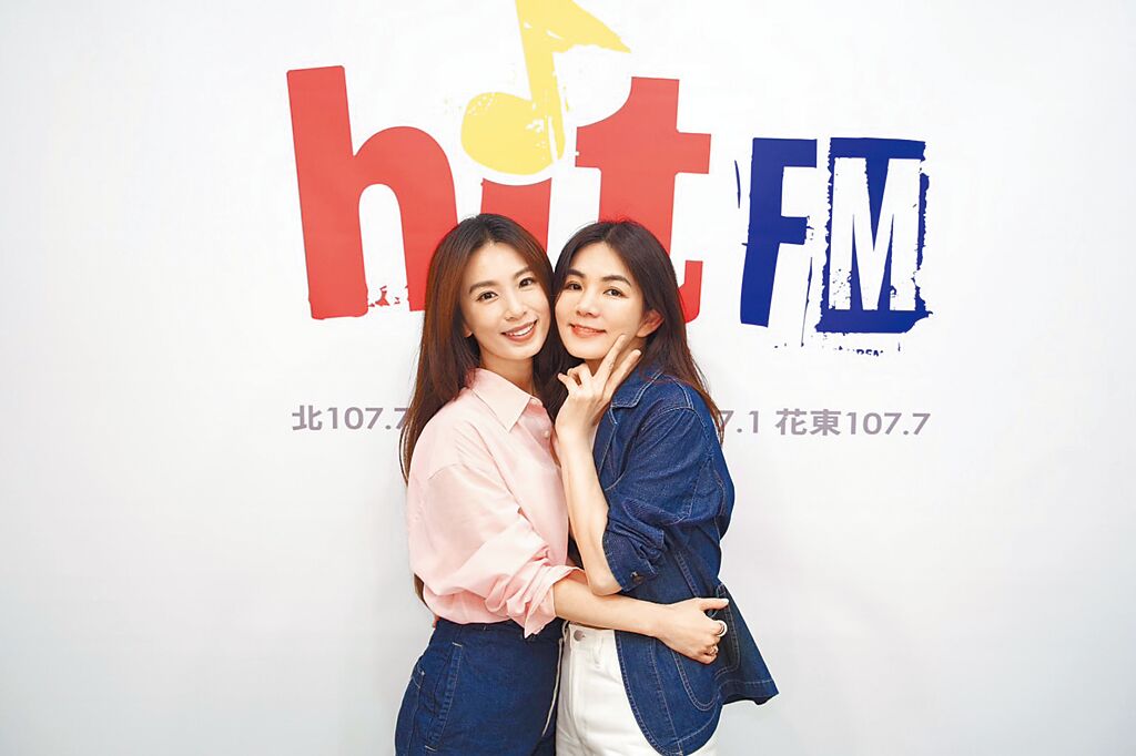 Selina曝小腰果带财 Ella视Hebe心灵导师