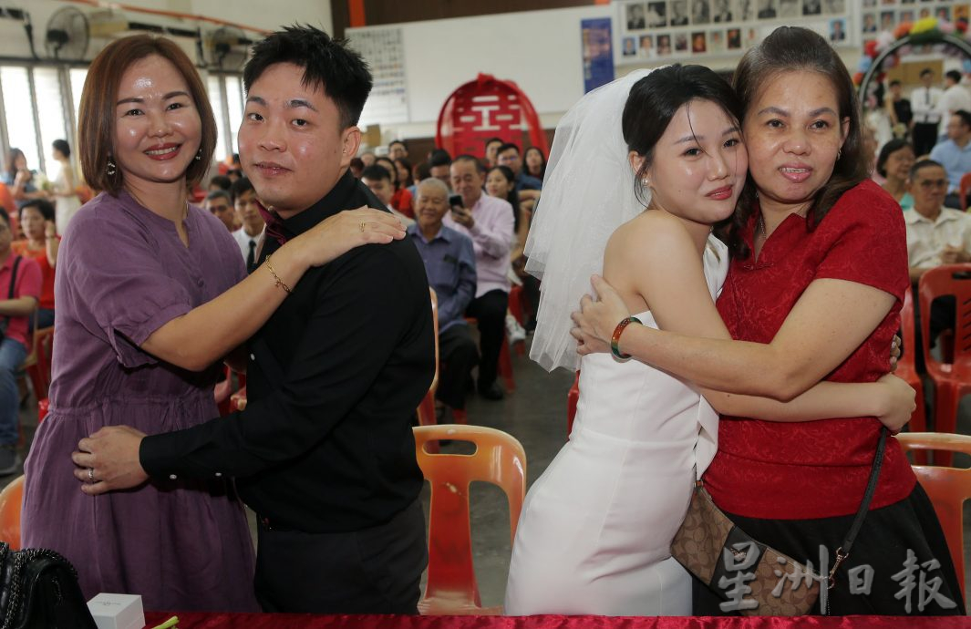 520我爱你 怡精武15对新人定终生