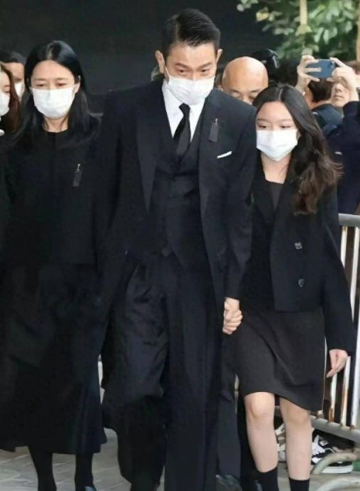 58岁朱丽蒨惊曝人工受孕成功 刘德华亲自PO文回应了