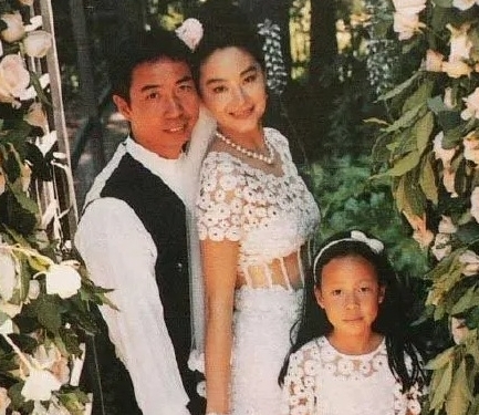 64岁张天爱曾有4段婚姻 感激林青霞用心抚养邢嘉