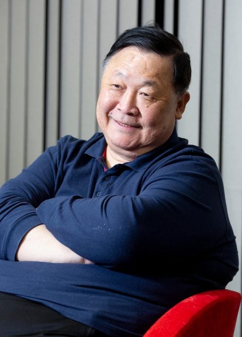 76岁秦煌入住护老院 帮长女还债陷财困