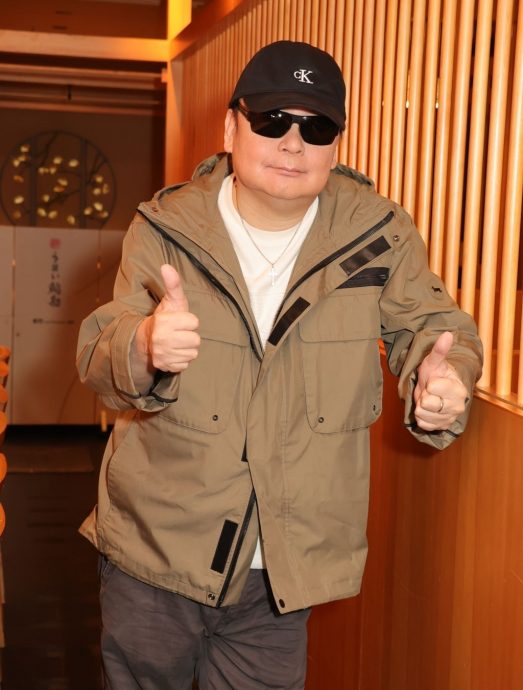 87岁谢贤发福逗娃 被错认蔡枫华