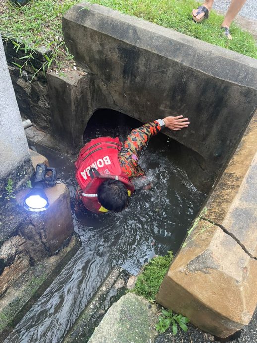 9岁男童坠入沟渠溺毙