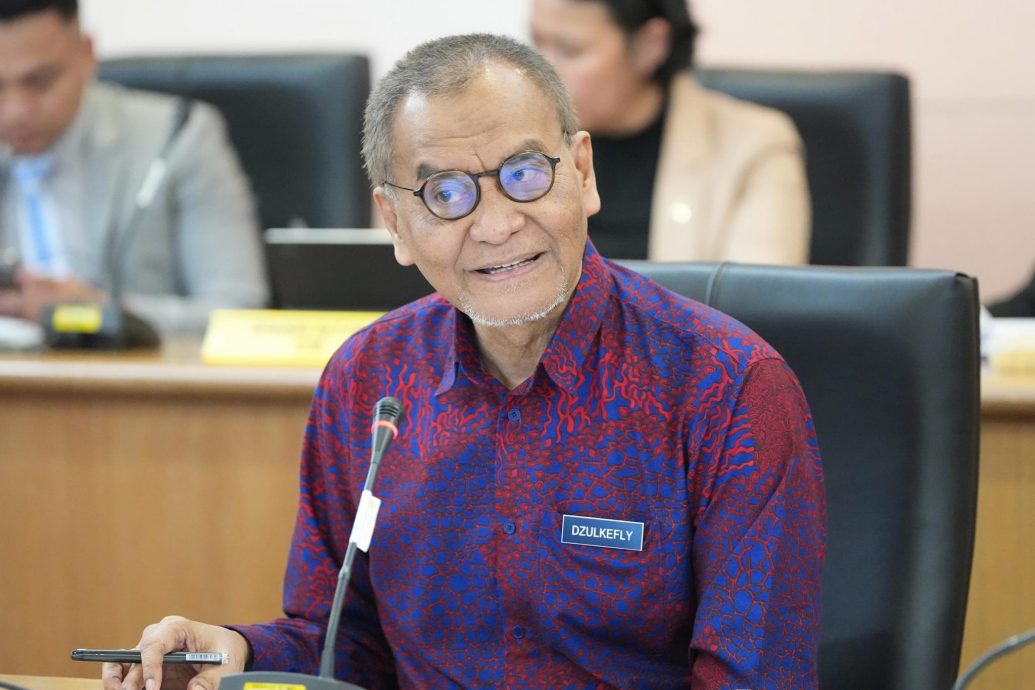 AZ疫苗全球下架 卫长:会尽快回应