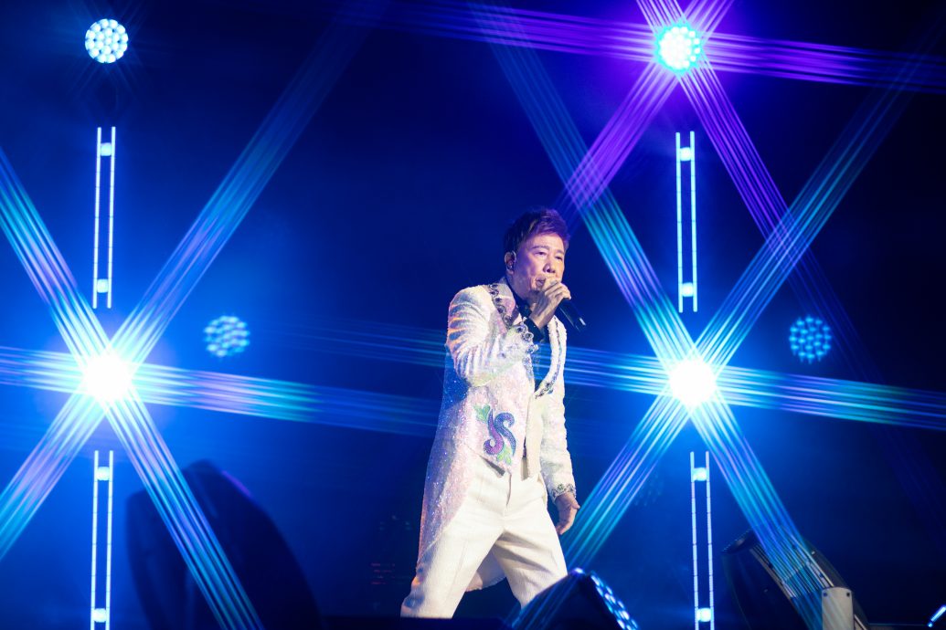 “庙街歌王”尹光被问大马特色 直夸女生比香港漂亮